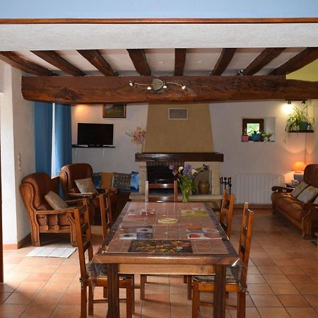 Gîte Crissé, 4 pièces, 6 personnes - FR-1-410-186 Extérieur photo