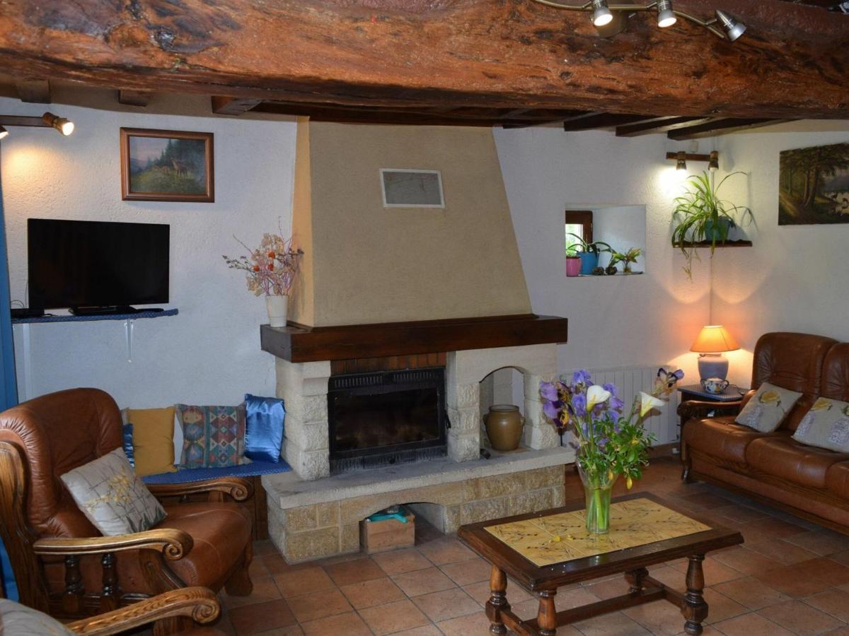 Gîte Crissé, 4 pièces, 6 personnes - FR-1-410-186 Extérieur photo