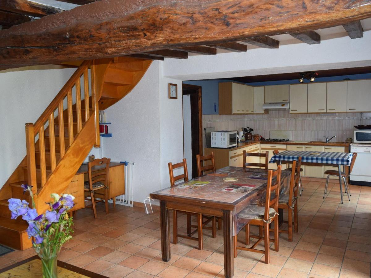 Gîte Crissé, 4 pièces, 6 personnes - FR-1-410-186 Extérieur photo