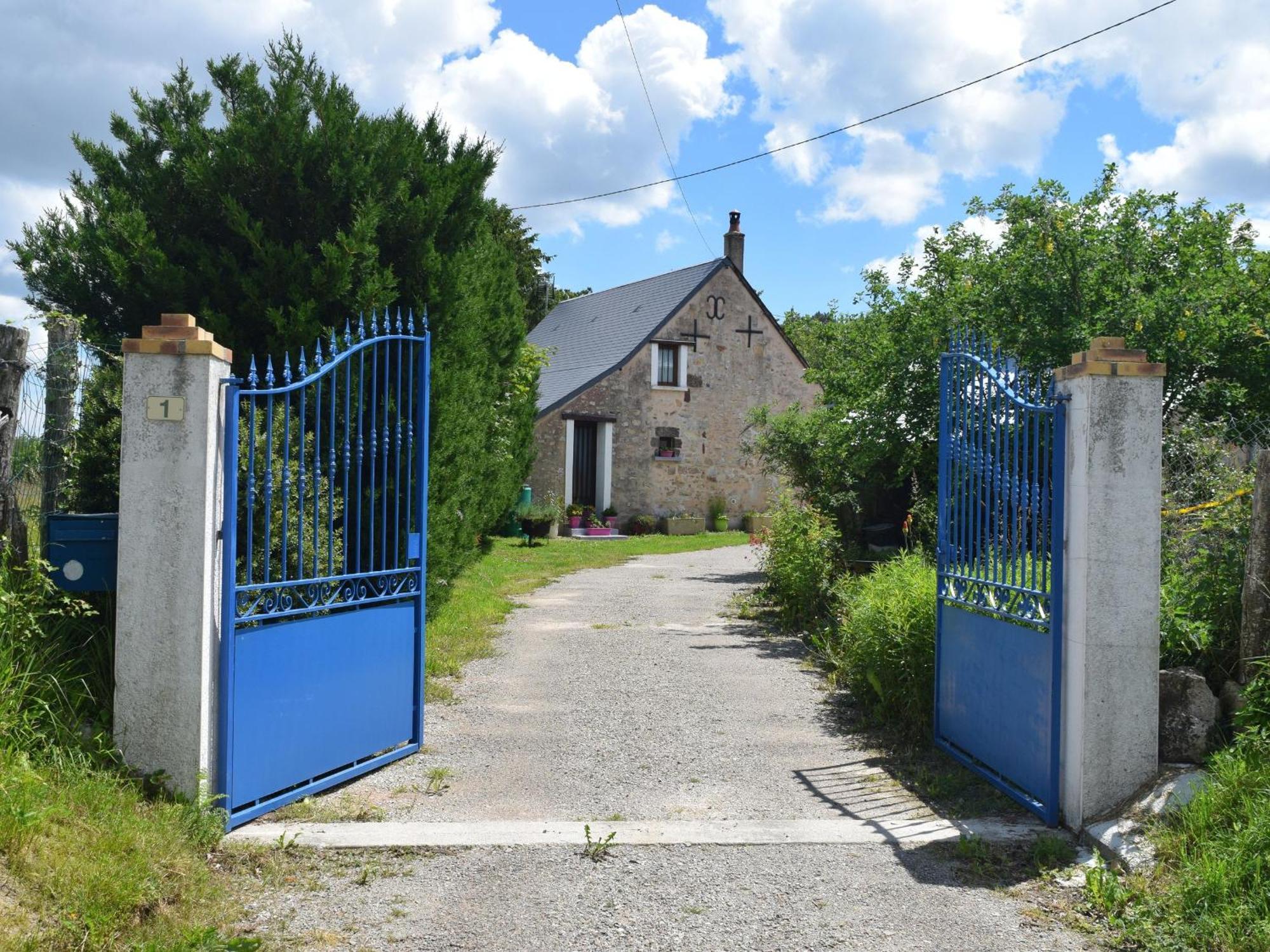 Gîte Crissé, 4 pièces, 6 personnes - FR-1-410-186 Extérieur photo